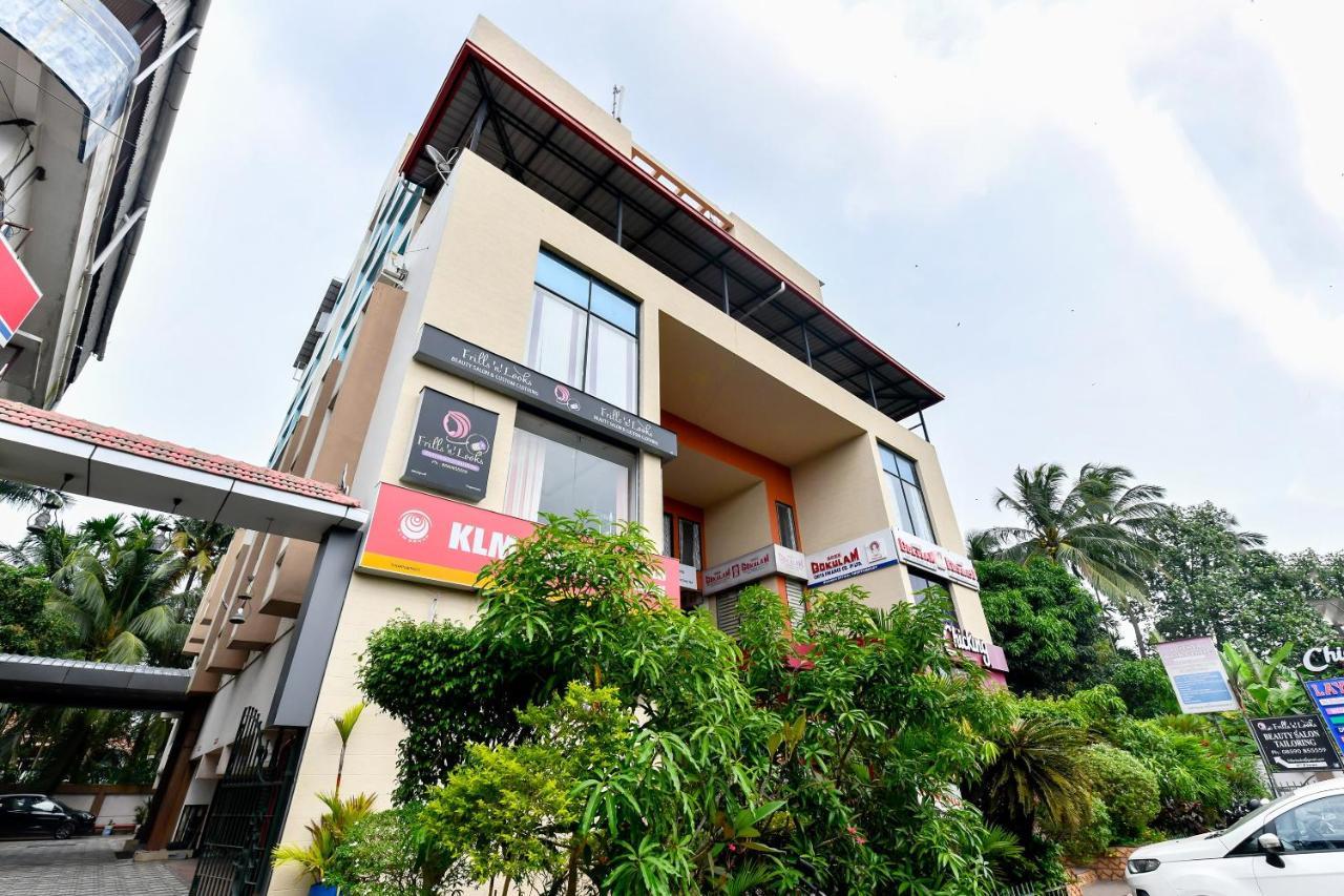 Oyo Flagship 9560 Hotel Bellwether Kochi Eksteriør bilde