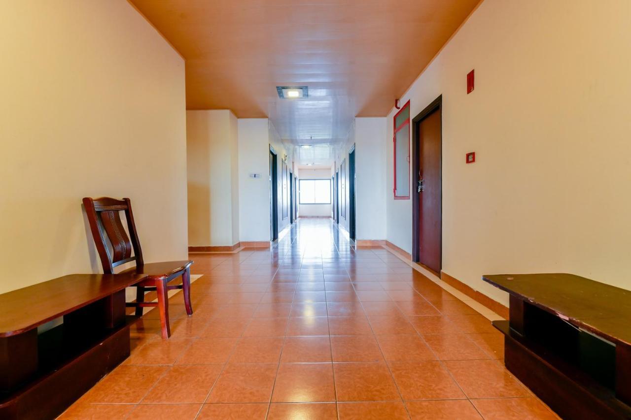 Oyo Flagship 9560 Hotel Bellwether Kochi Eksteriør bilde